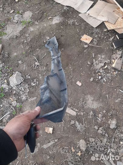Усилитель заднего бампер на нисан жука
