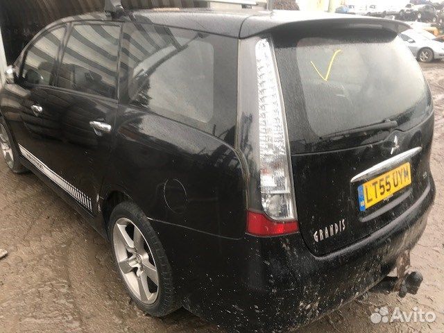 Разбор на запчасти Mitsubishi Grandis