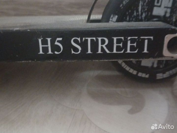 Трюковой самокат H5 street