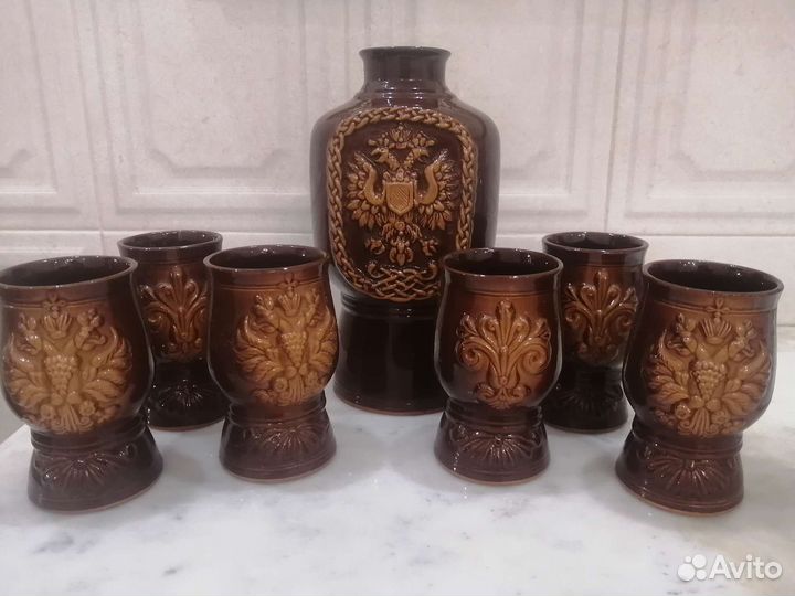 Ваза керамическая и стаканы