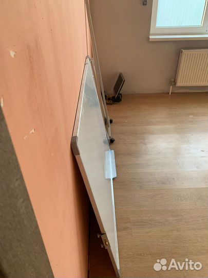 Магнитно -маркерная доска на ножках