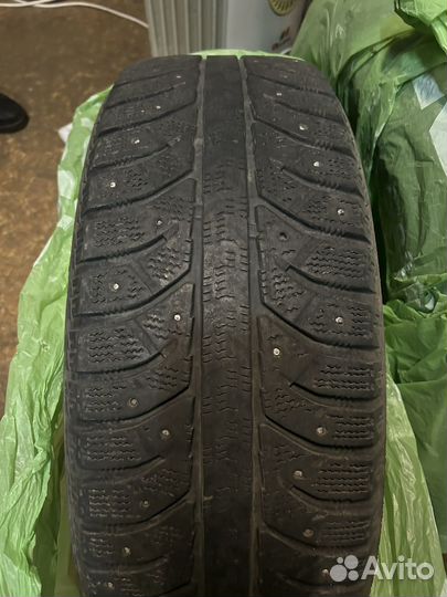 Bridgestone Ice Cruiser 7000 225/65 R17 106T