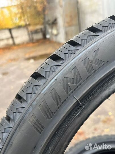 iLink Wintervorhut Stud II 275/40 R20 и 315/35 R20 103T