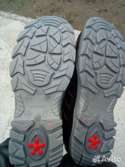 Ботинки 39 размера