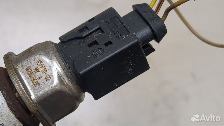 Рампа топливная Opel Antara, 2015