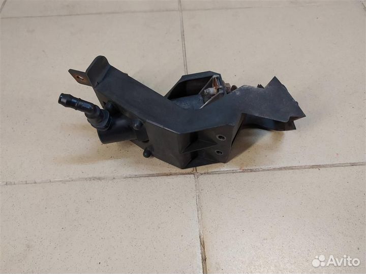 Форсунка омывателя фары левой Mazda 3 (BK) 2004