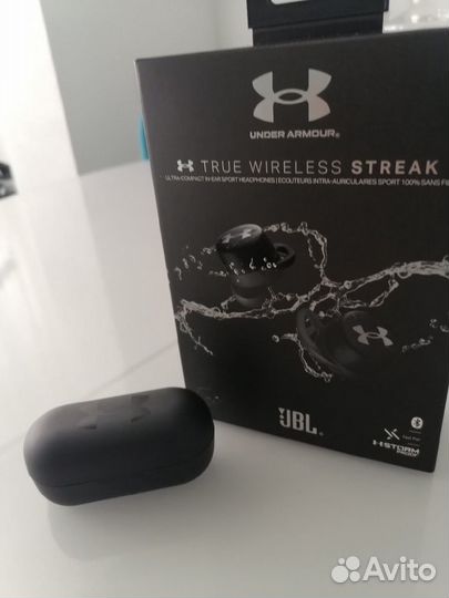 Bluetooth JBL Under Armour True Wireless Streak