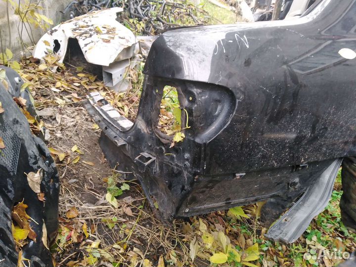 Крыло заднее правое Nissan Almera n16