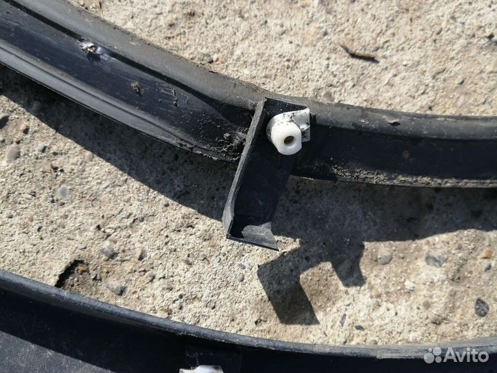 Молдинг двери discovery 3