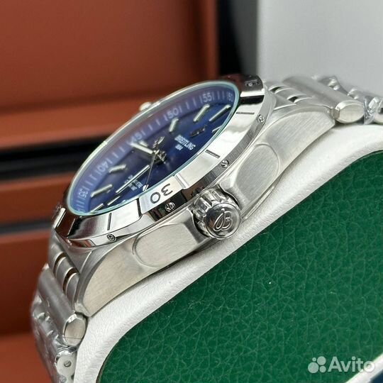 Часы Breitling Chronomat