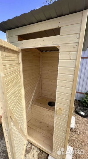 Туалет квадратный односкатный в наличии