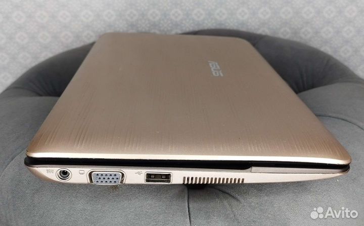 Ноутбук asus Eee PC1015PW