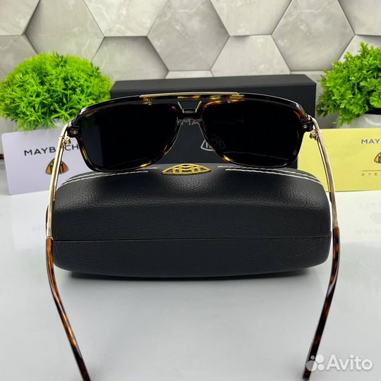 Солнцезащитные очки Armani