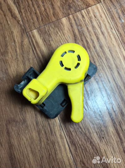 Ручка открывания капота Ford Focus CB8 2013