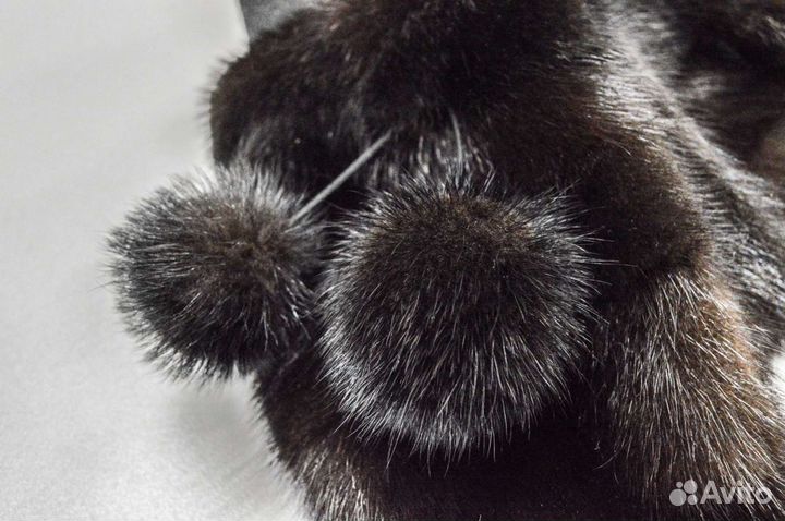 Норковые варежки новые