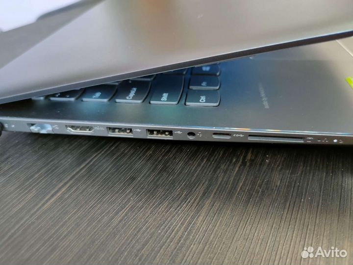 Игровой ноутбук lenovo Core i5 с 2 видеокартами