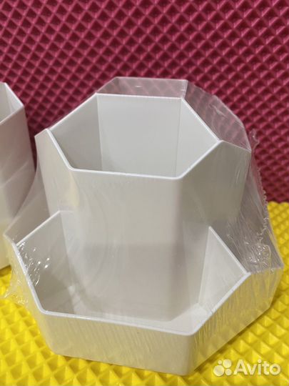 Настольный органайзер для канцелярии вращается