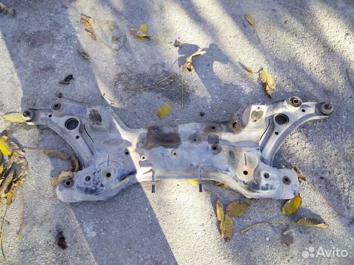 Подрамник (передняя балка) хендай гетц