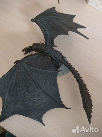 Фигурка дракона из игры пристолов