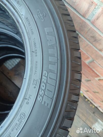 Michelin Latitude Cross 235/65 R17