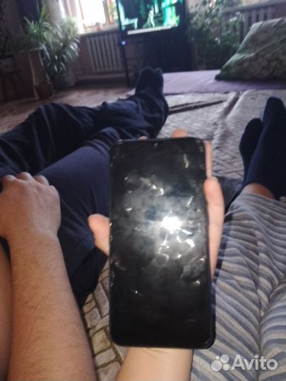 Xiaomi Redmi 8, 3/32 ГБ