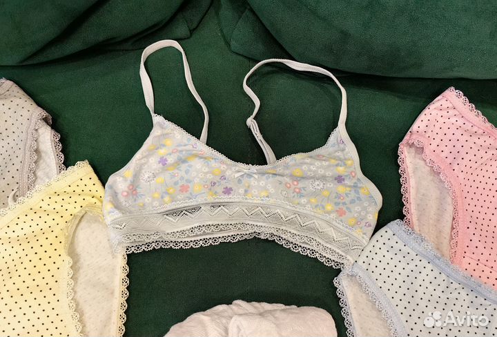 Нижнее белье и колготки на девочку 128-134 (новые)