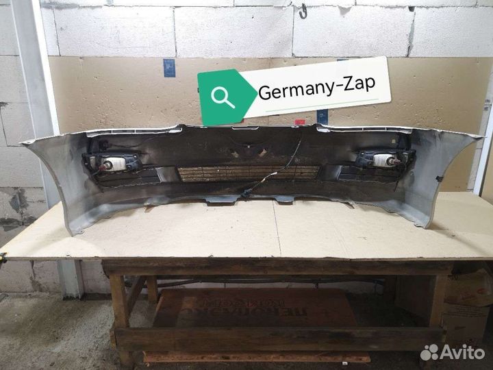 Бампер передний Toyota Ipsum acm21w