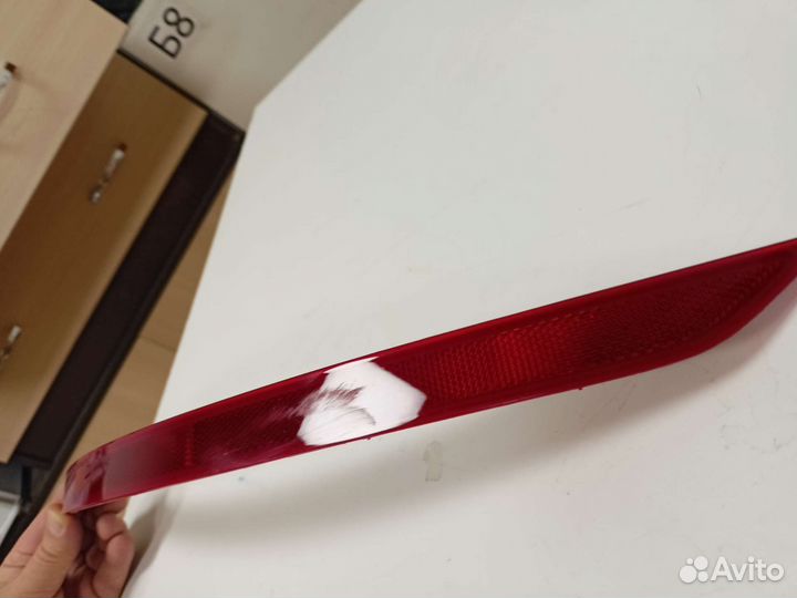 Отражатель в бампер задний правый hyundai elantra