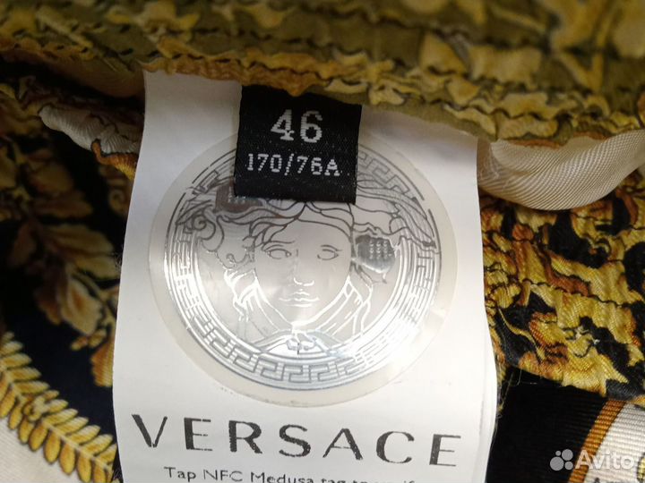 Шелковые шорты мужские Versace