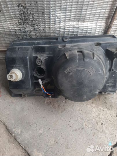 Фара передняя правая ваз 2107