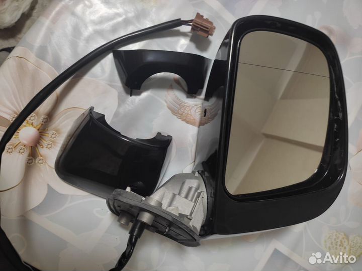 Левое зеркало заднего вида Nissan Tiida