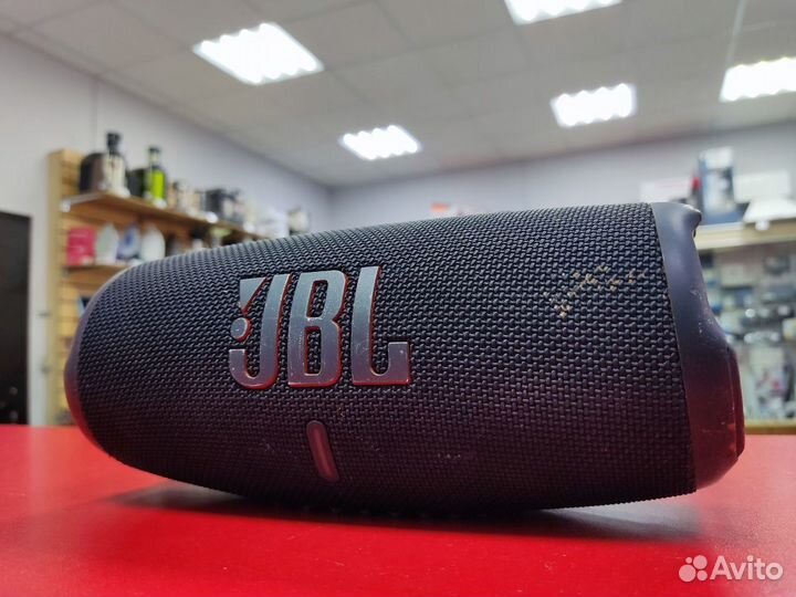 Беспроводная колонка JBL Charge 5