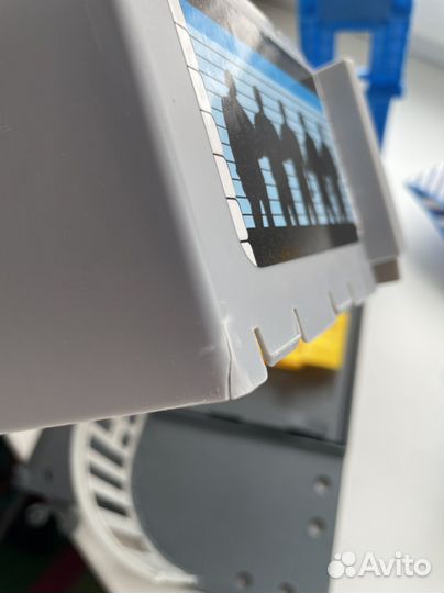 Парковка для машинок, полицейский участок mobicaro