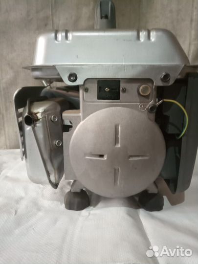 Бензиновый генератор