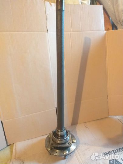 Полуось в сборе с подшипником 31029