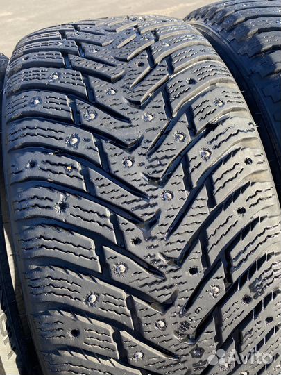 Nokian Tyres Hakkapeliitta 8 225/45 R18 и 255/40 R18