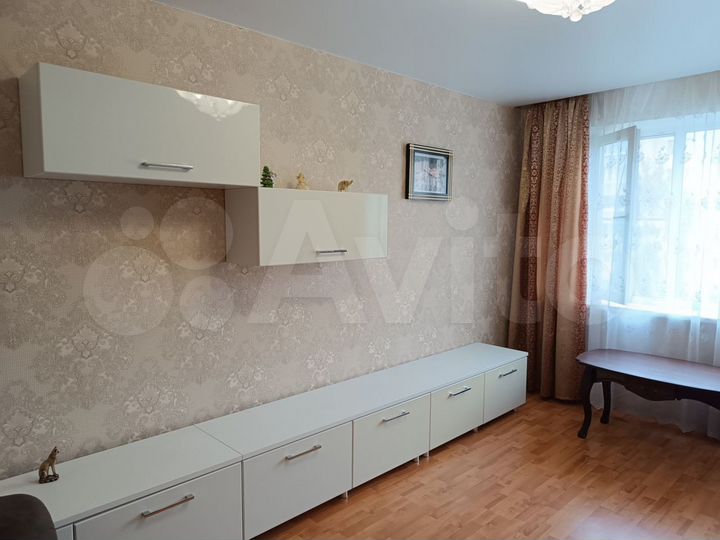 3-к. квартира, 65 м², 6/9 эт.