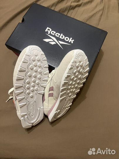 Кроссовки reebok женские