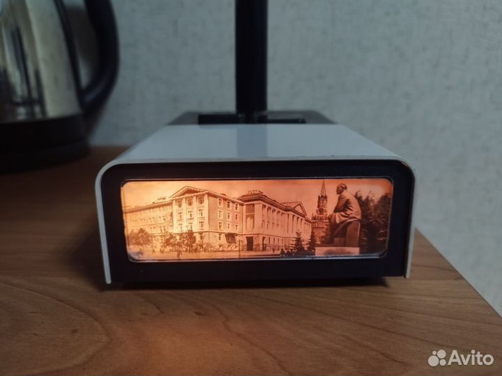 Настольный светильник / лампа 