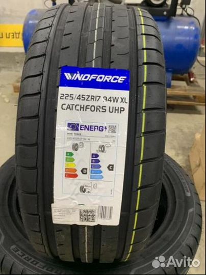 Windforce Catchfors UHP 225/45 R17 94W
