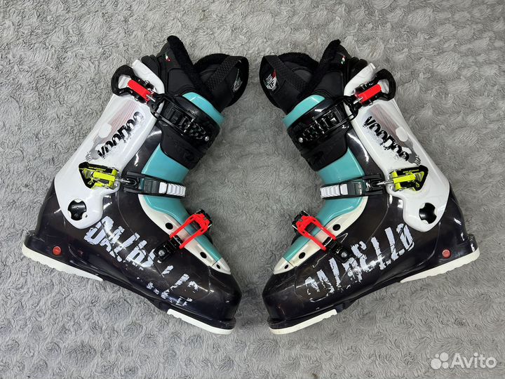 Горнолыжные ботинки 28.5см Dalbello voodoo