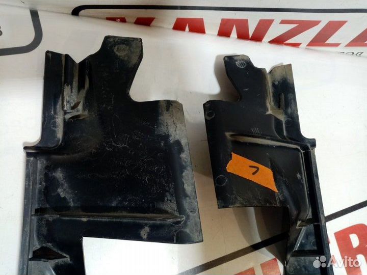 Диффузор вентилятора Renault Megan 3 2009-2016