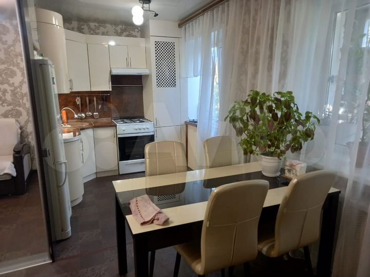 3-к. квартира, 43 м², 5/5 эт.