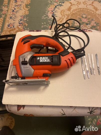 Лобзик black+decker KS999 E