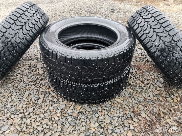 Yokohama 104ZR 175/65 R14 82H