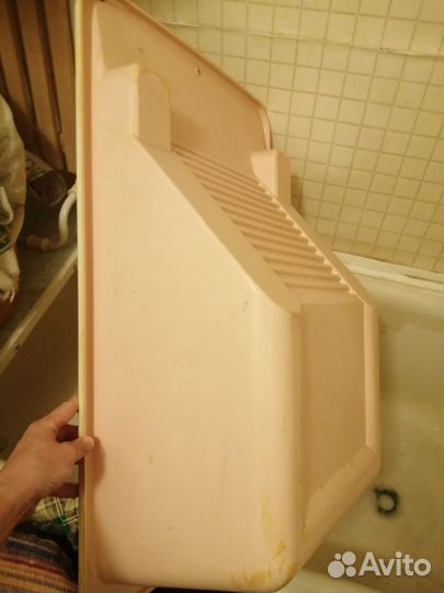 Таз пластмассовый