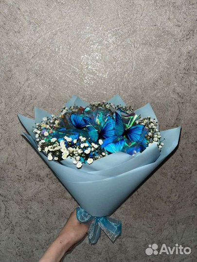 Букет с бабочками