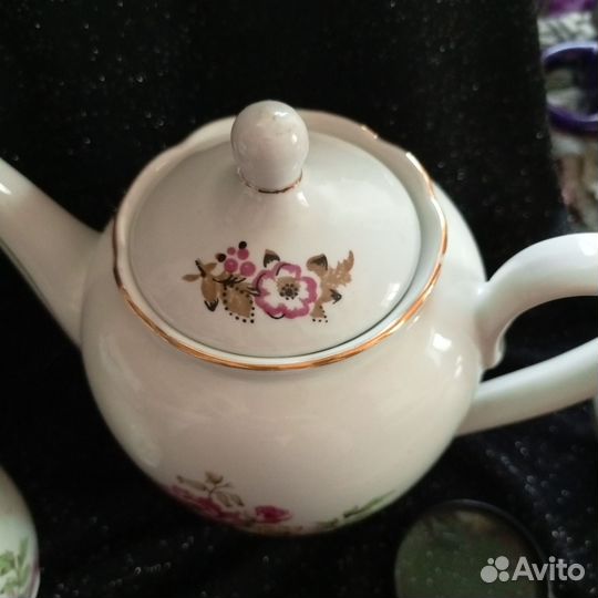 Чайник и молочник фарфор ГДР Винтаж