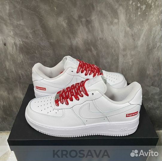 Nike Air Force 1 Low Supreme