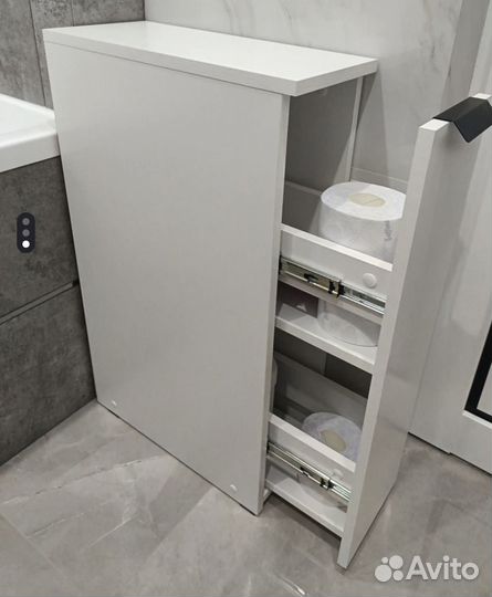 Узкая напольная тумба